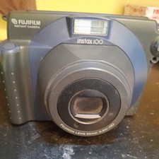 Fujifilm Instax 100 Instant Camera– Classic style instant photos untested