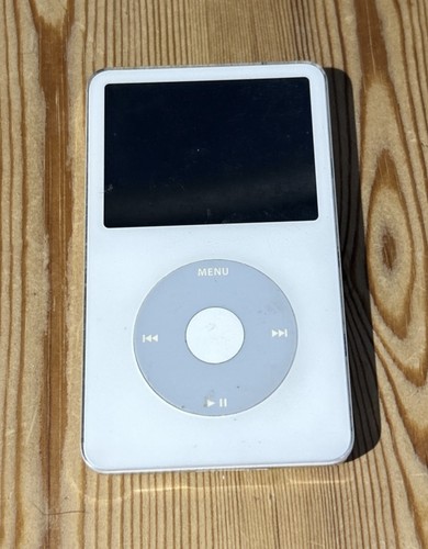 Apple ipod classic 5th gen - apple,