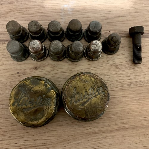 Austin brass wheel hub centre - brass,