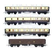 AIRFIX 'OO' GAUGE RAKE OF 4