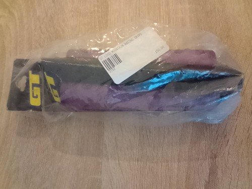 Nos grips for performer - grips,
