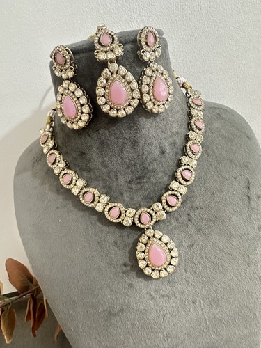 Imitation pink jewellery - pink,