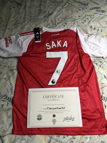 Bukayo saka signed arsenal - signed,