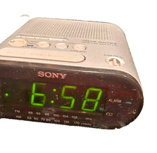 Sony Dream Machine ICF-C218