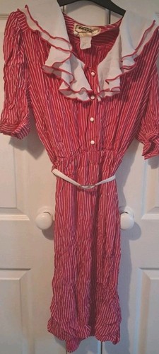 Vintage retro 1940s dress