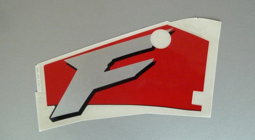 Honda sticker covering right