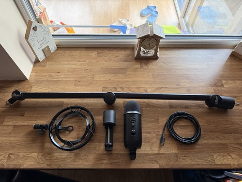 Blue yeti usb microphone - usb,
