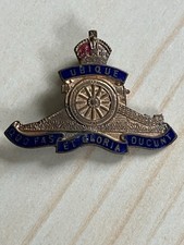 ubique quo fas et gloria ducunt WWII Royal artillery Cap Badge