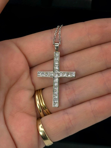 18ct white gold diamond cross - white,