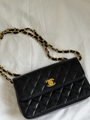 Authentic vintage chanel black - authentic,