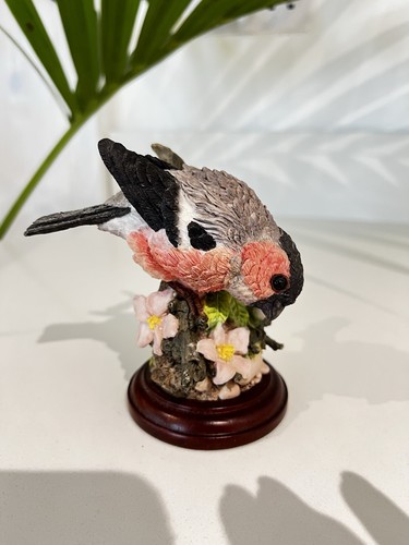 Royal doulton bird figurine - doulton,