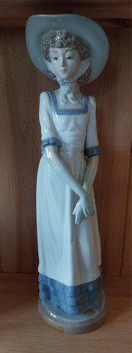 Large nao figurine elegant - nao,