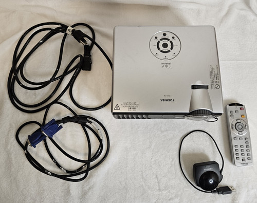 Toshiba tdp portable vga - portable,