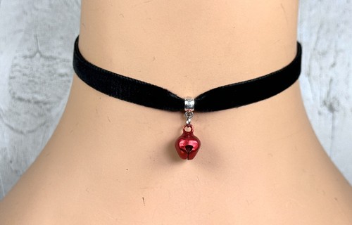 Black velvet choker necklace - black,