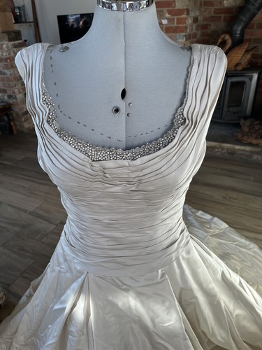 Gorgeous ian stuart - stuart, wedding