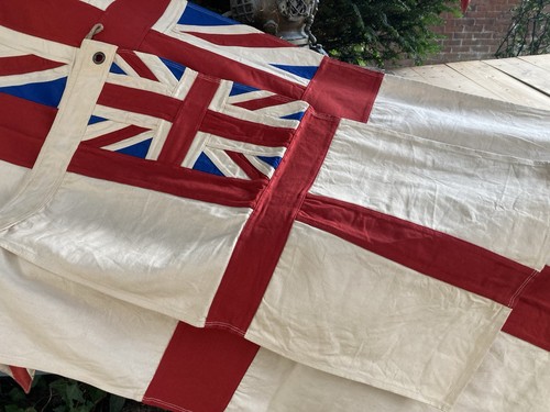 Royal navy white ensign fully - royal,