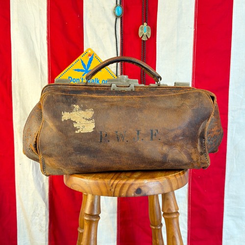 Vintage brown leather doctor - vintage,