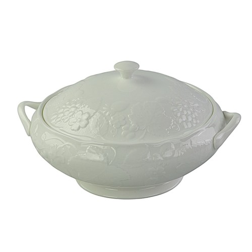 Wedgwood strawberry and vine - wedgwood,,