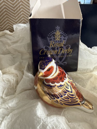 Royal crown derby chaffinch - crown,