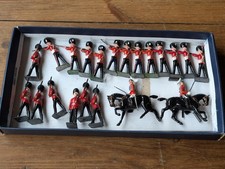 19 X BRITAINS VINTAGE