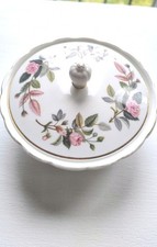 Wedgwood Hathaway Rose Sugar