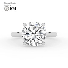 Round Diamond Engagement Ring