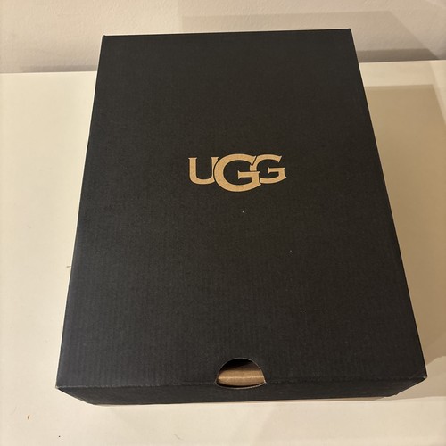 Ugg shoe box - ugg,