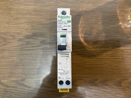Schneider pon 32a type - type, c