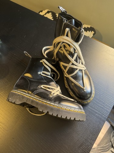 Black martens style - dr, boots