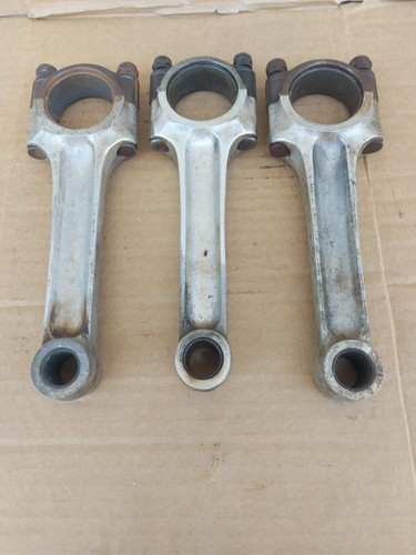 Triumph 650 con rods - x,