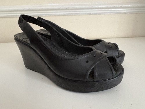 Crocs women farrah wedge - women’s,