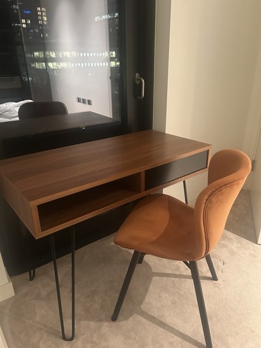 Dark wood computer desk 140 - dark,