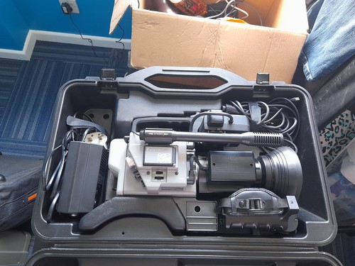 Panasonic f15 video camera - panasonic,