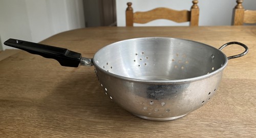 Vintage aluminium colander - aluminium,