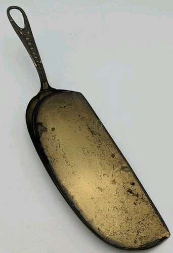 Beautiful vintage brass crumb - beautiful,