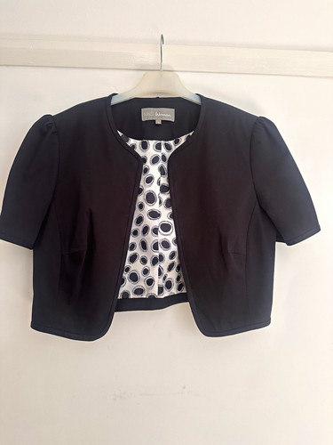 Woman black lined open - m&s,