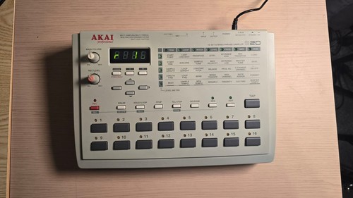 Akai s20 bit - s20,, phrase