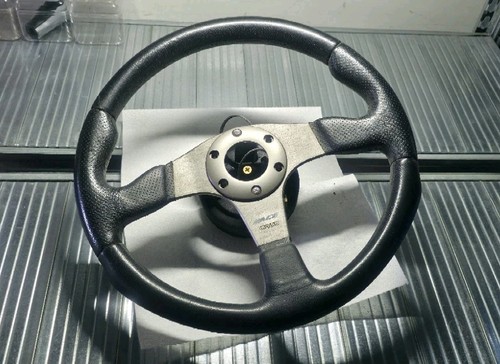 Bmw e28 e30 - hub, momo