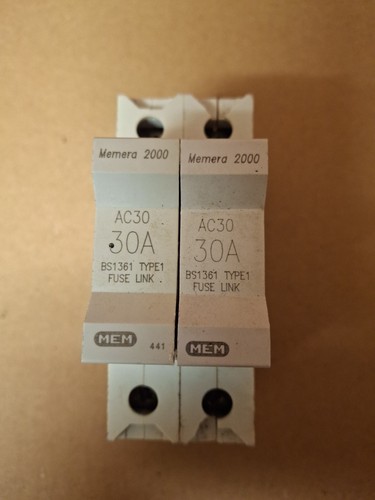 Memera 2000 series ac30 fuse - series,