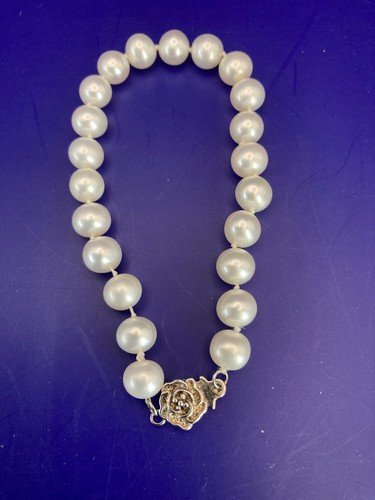 Quality simulated pearl - simulated,