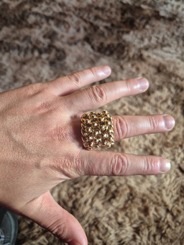 9ct gold mens - heavy, keeper