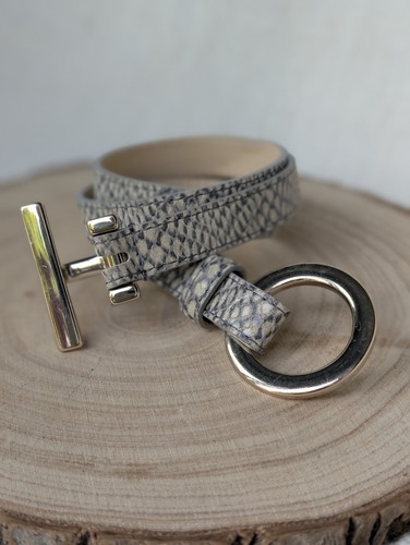 Reiss bar ring buckle - &,