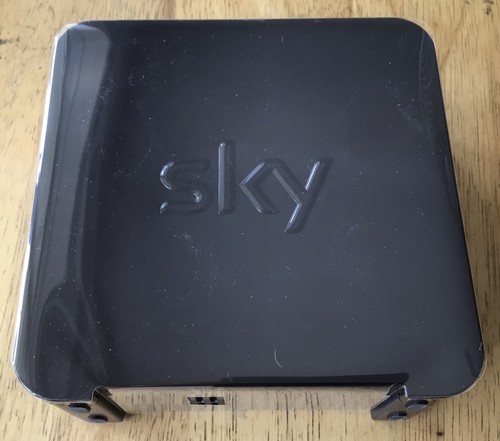 Sky hub sr102 wireless - hub,