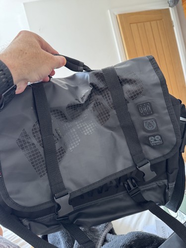 Airwalk messenger bag durable - airwalk,