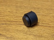 TRIUMPH SEAT RUBBER T100 TR6