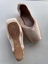 NEW Capezio Airess Pointe