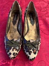 Nine West size 6 Leopard skin