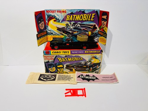 Corgi toys 267 batmobile - corgi,