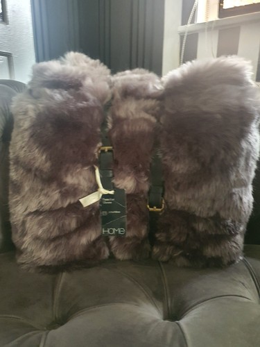 Habitat luxury faux - habitat, fur