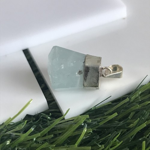 Aquamarine pendant natural - aquamarine,